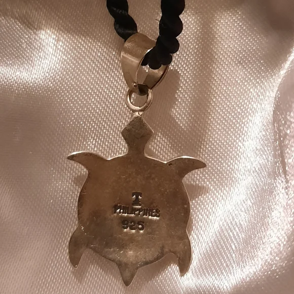 Santa Fe style sea turtle pendant - Picture 2 of 2
